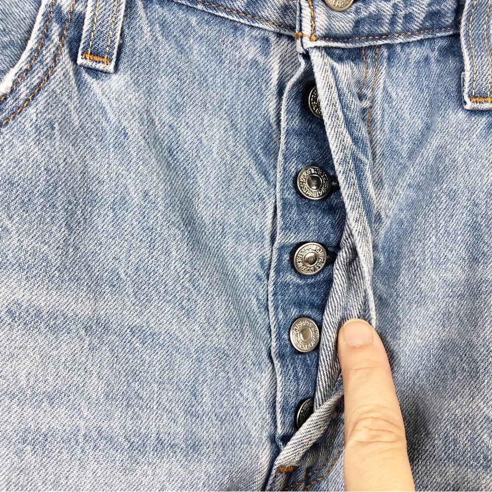 Levi's 501 Button Fly Distressed Jean Shorts - Picture 5 of 6